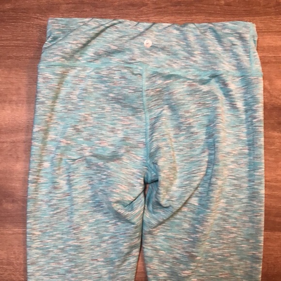 Danskin Reversible Blue Aqua Cropped Leggings size Small Medium - Picture 9 of 10